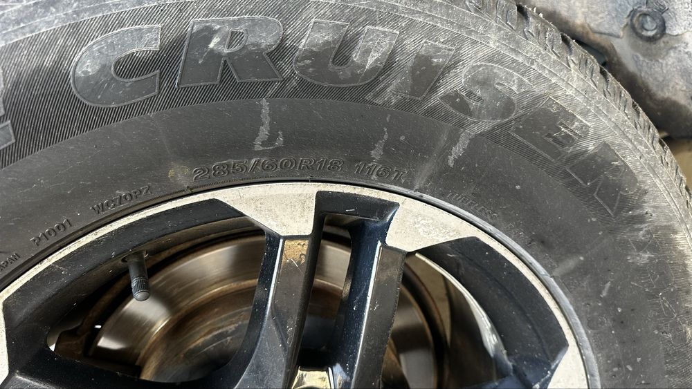 Зимние и летние шины с диском!