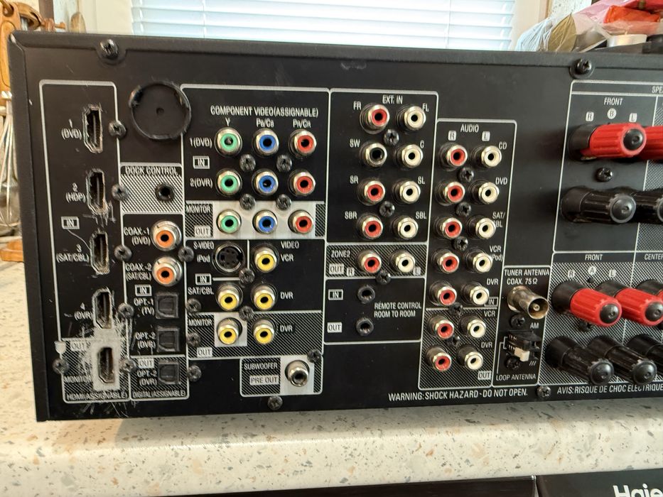 Denon AVR-1910 resiver