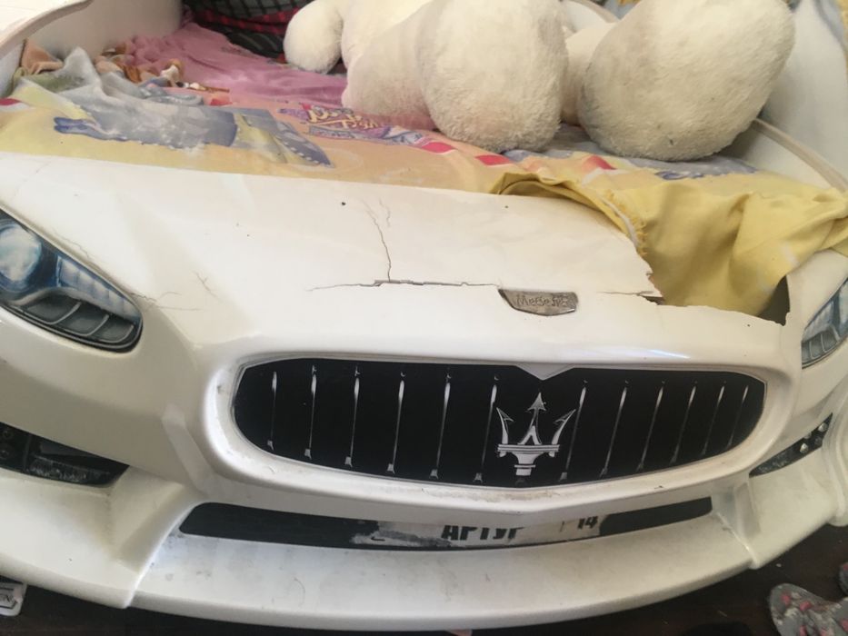 Продам кровать машинка
