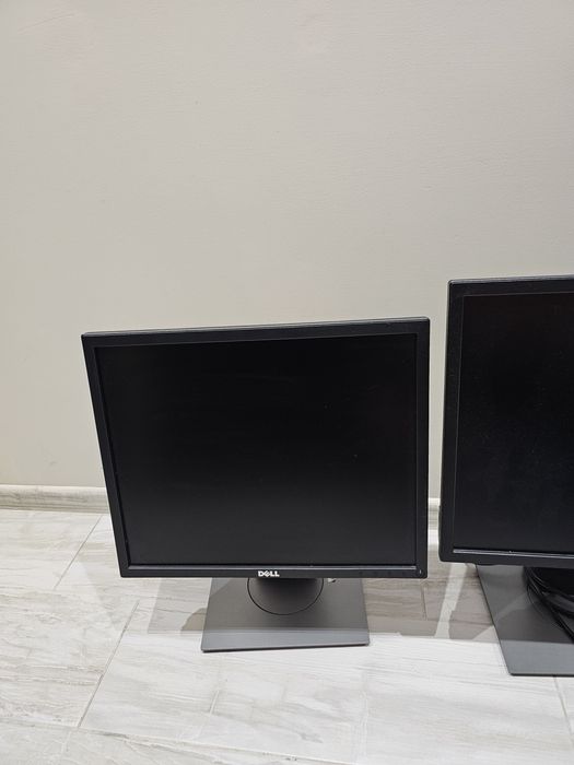 Монитор Dell 19"