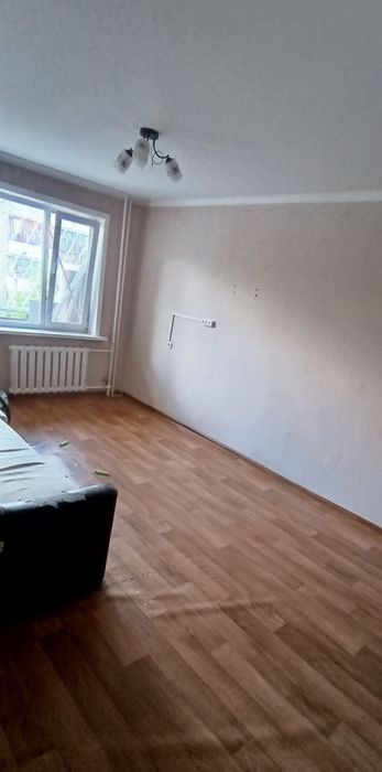 Продам! 2ком. кв 3/5эт. р-н  Айсберг