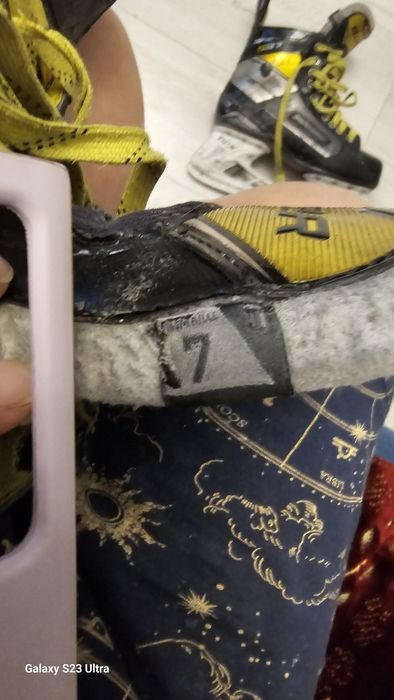 Коньки Bauer Supreme 537