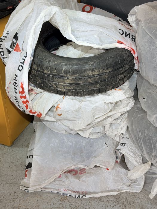 Шины 195 ; 65 r 15 Continental