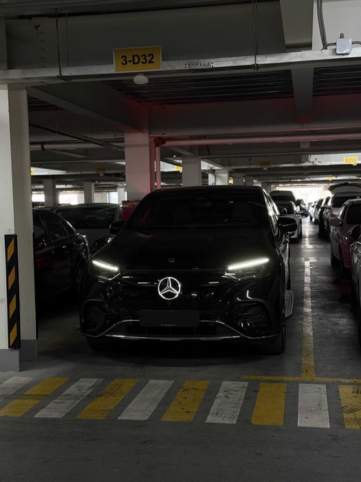 Mercedes Benz EQE350 SUV 4matic