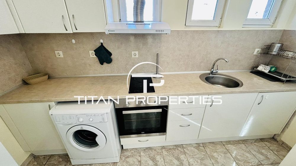 Дава се под наем Тристаен апартамент в Бургас, Възраждане - 90 кв.м за 382.5 € - Снимка #1