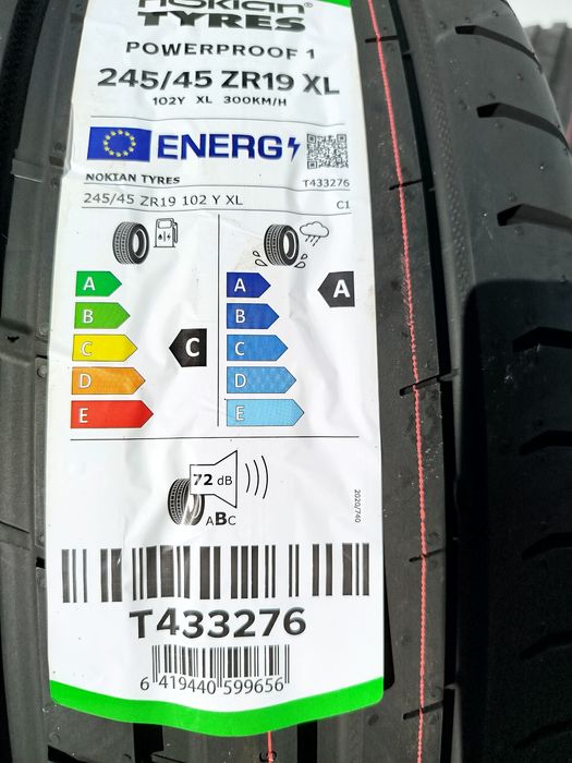 245/45/19 Нокиан ДОТ 2023 г - Чисто Нови