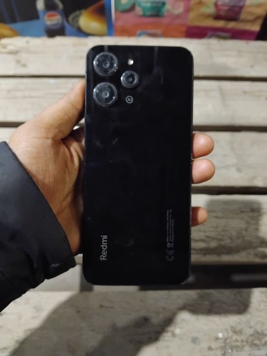 Редми 12 сотувда холати яхши