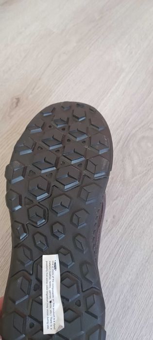 Нови обувки VANS