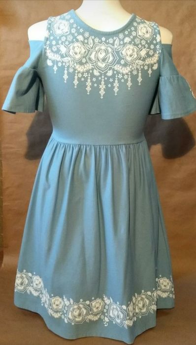 Платье на девочку 9-11 лет
