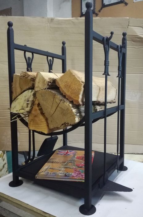 Кош за дърва с прибор за камина, лопатка, маша, дилаф, ръжен,