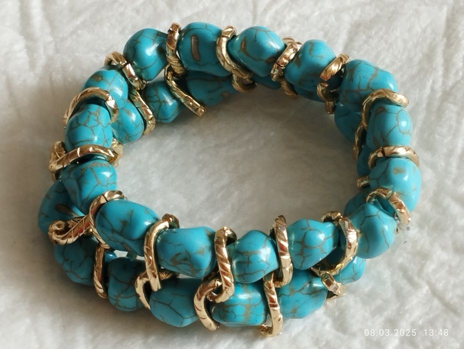 Продам браслеты из камня