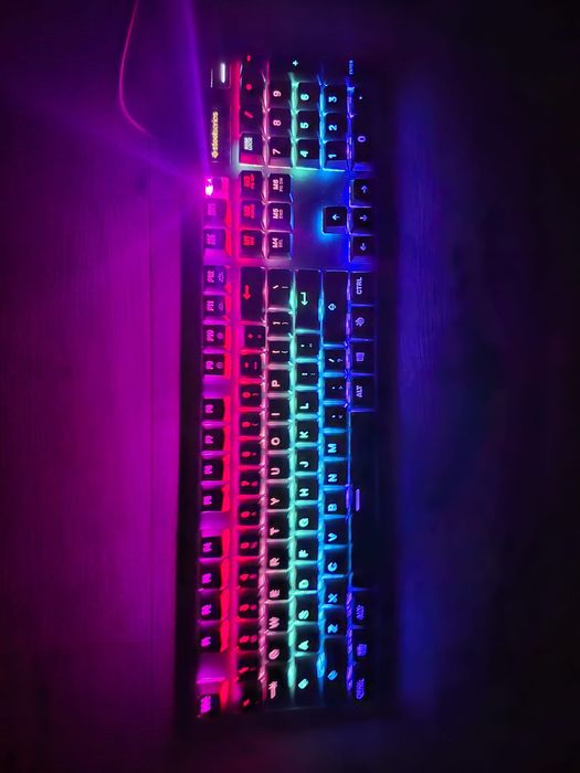 Tastatura mecanica SteelSeries Apex 5