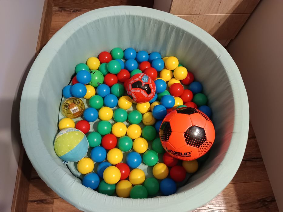 Детски Басейн с топчета Delsit