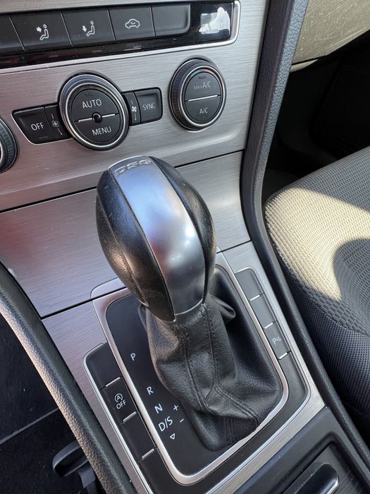 Volkswagen VW Golf 7 VII Variant 1.6 TDI (110 Hp) DSG 2015