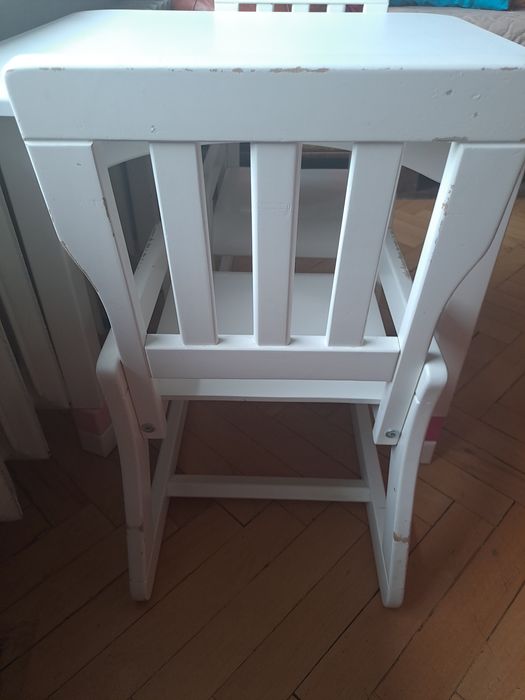 Детска маса с два стола