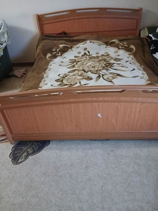 Срочно продаётся спальня гарнитура