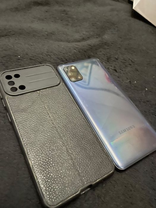 Продам телефон Самсунг а31