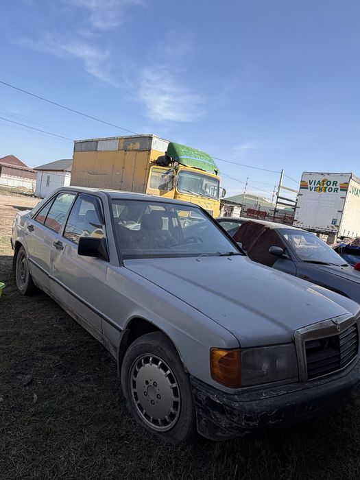 Продам мерс 190…