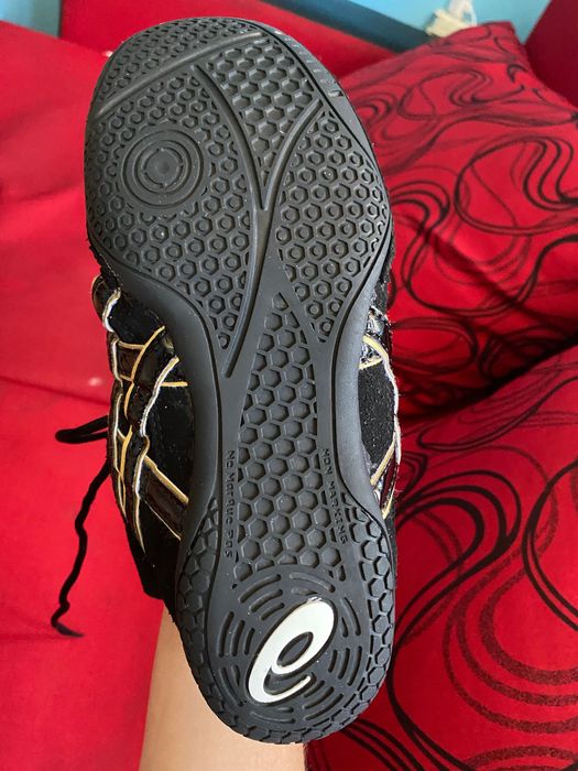 Продавам ASICS tiger 41 номер