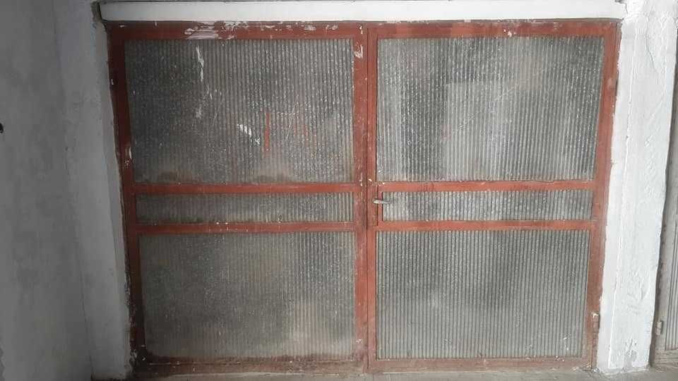 Дава се под наем Гараж / Паркомясто в Силистра, Център - 16 кв.м за 45.9 € - Снимка #2