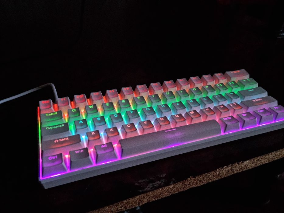 Monitor Avtech pro  kranshteyn klavitura