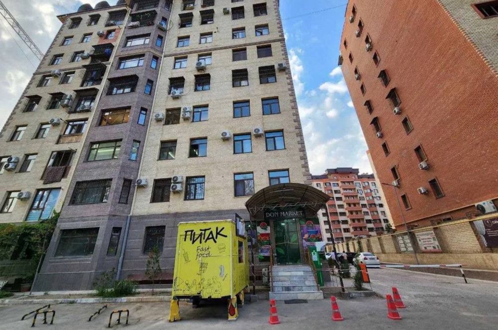 Продается 3х комнатная квартира,8 роддом,ул Кичик Бешагач,140м2