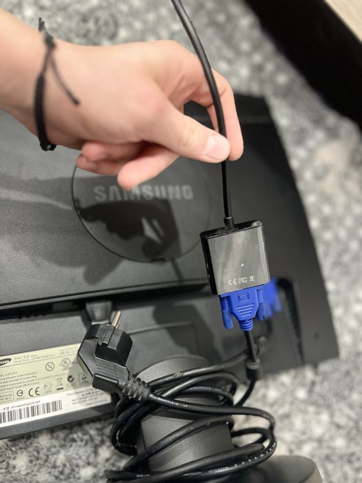 Монитор SyncMaster 943N