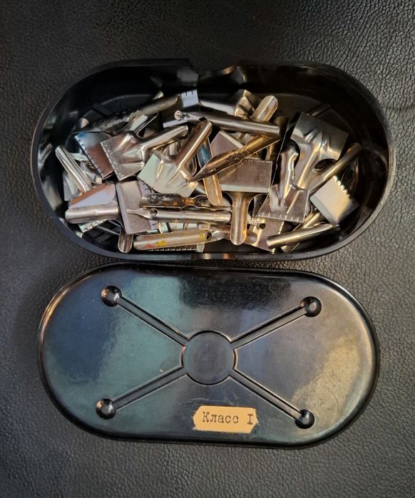 перья

плакатные