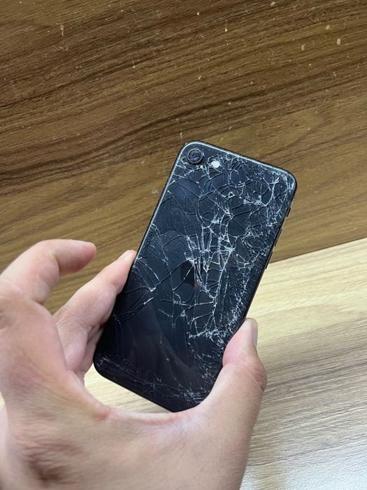 Iphone SE 2020 (Айфон СЕ) 128 гиг