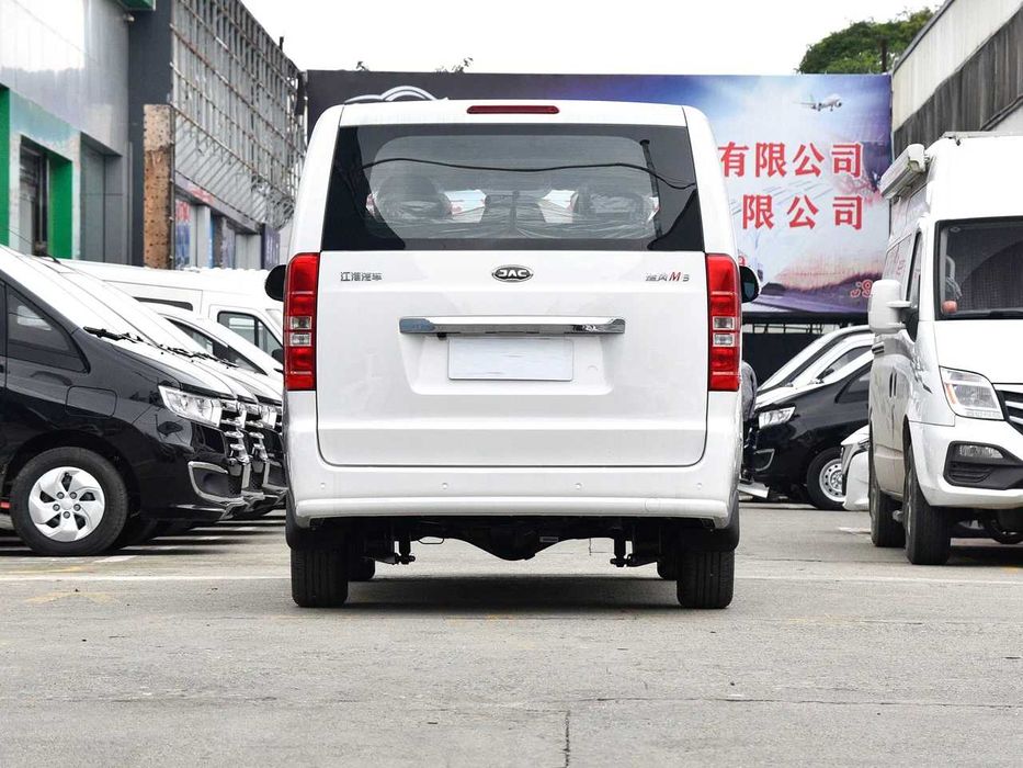 Минивэны JAC M3,M4