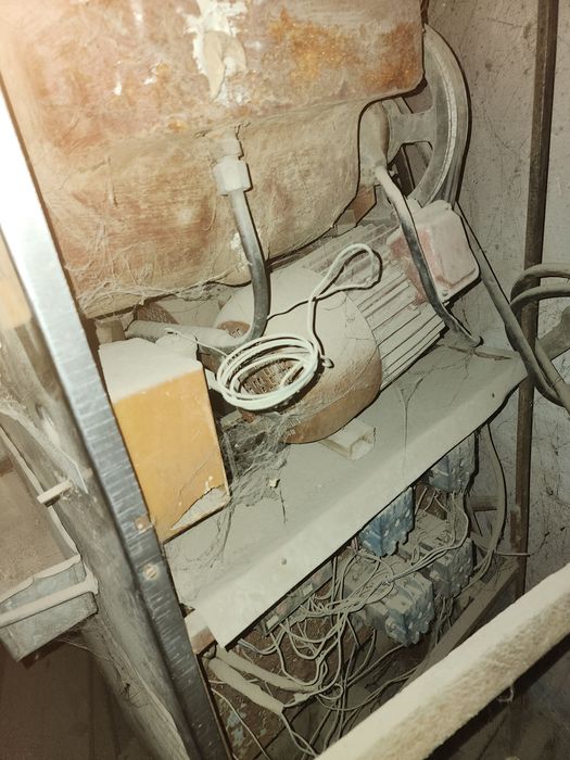 Фрезер з ФАЗ иккита матор иккита компрессор 10 милион