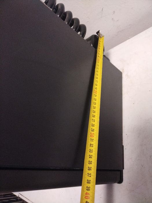 Амонячен хладилник тип мини бар.
DOMETIC RH438D с обем 30 литра.
Ниска