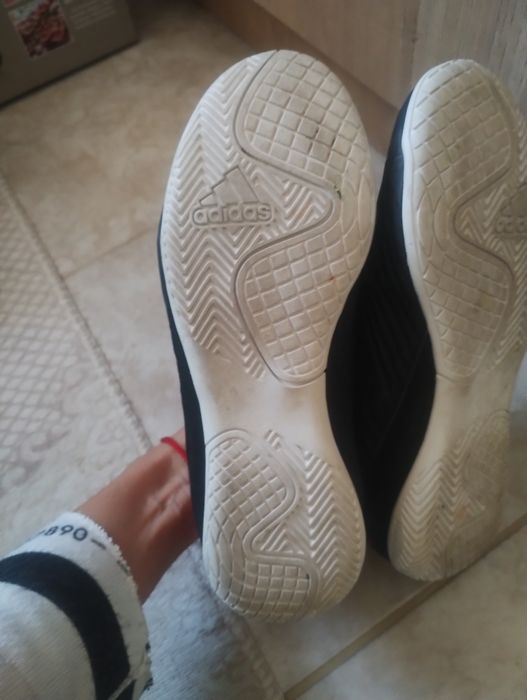 Футболни обувки !