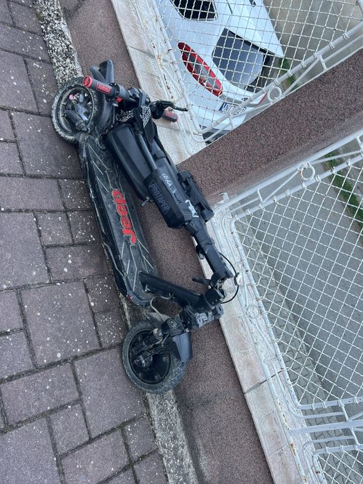 Trotineta electrica JEEP 2XE URBAN CAMOU !!!!!vandut!!!!!