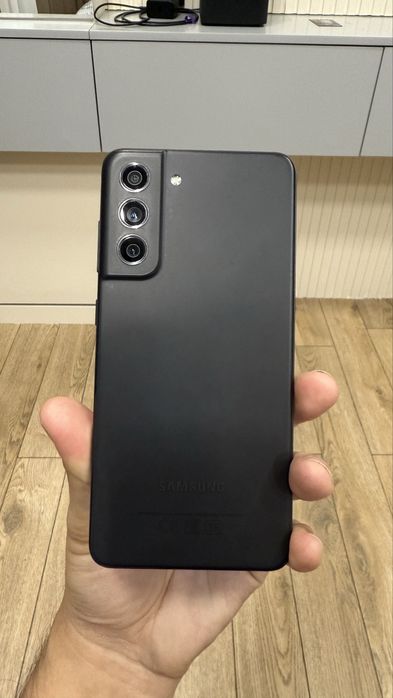 Samsung s21Fe 128гб
