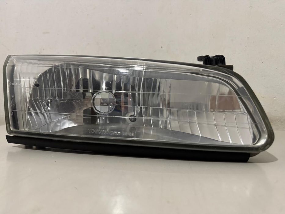Фара Тойота Грация 20