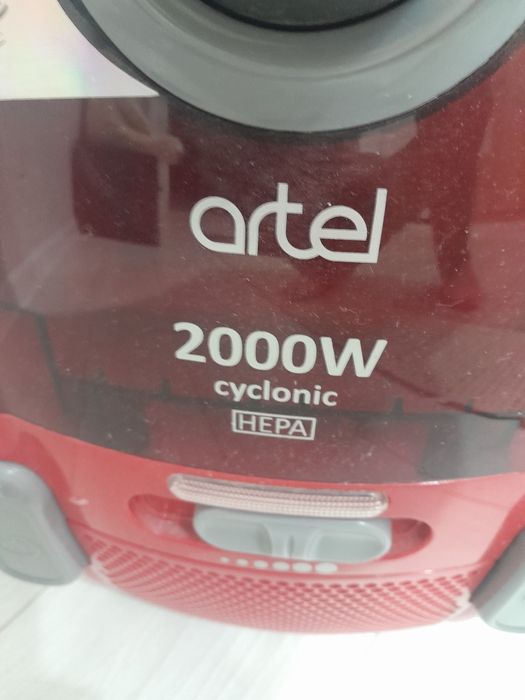 Пылесос  Artel 2000W