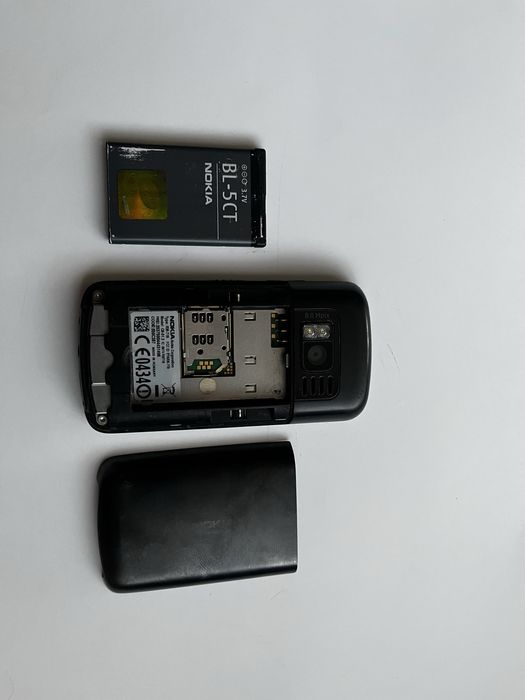 Nokia C6-01 Symbian / Нокиа C6-01 Отличен!!!