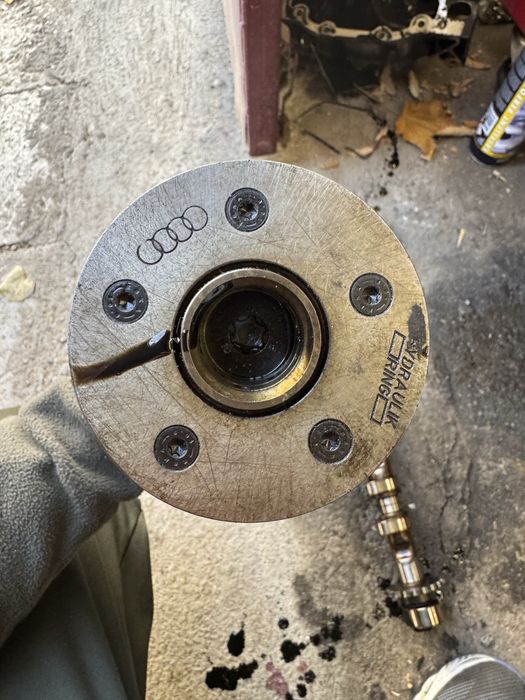 Разпределителни валове от 2.0 фси 150 кс 2.0FSI