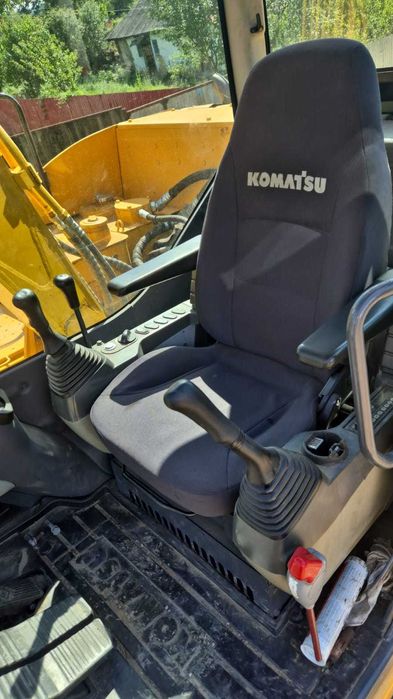 Excavator Komatsu 7 to an 2016
