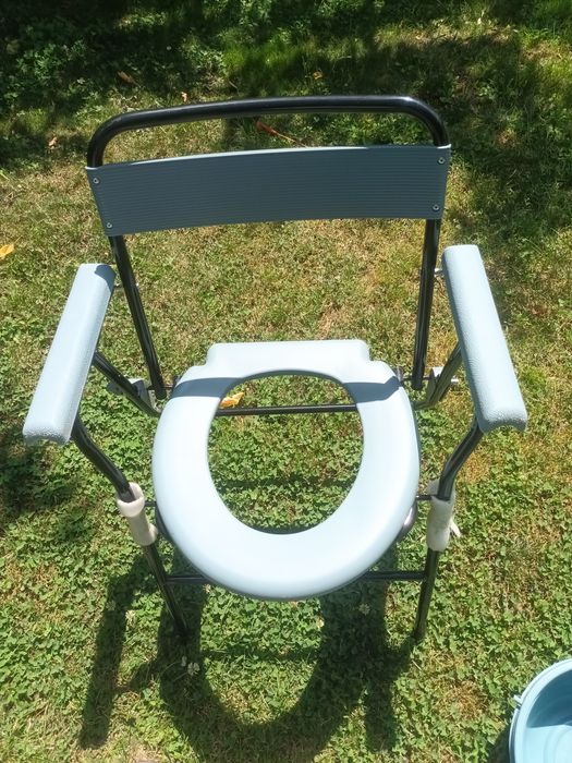 Scaun wc pliabil mobil