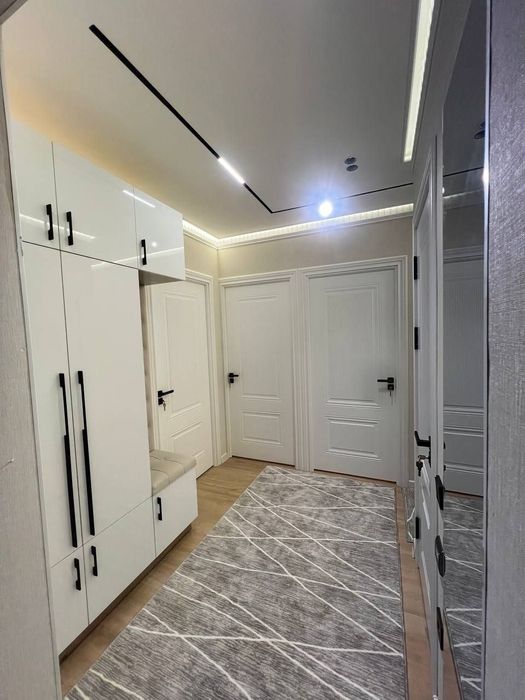 Продам Шикарную Евроремонт с мебелью и техникой  3*4/1/4 Авиагородок