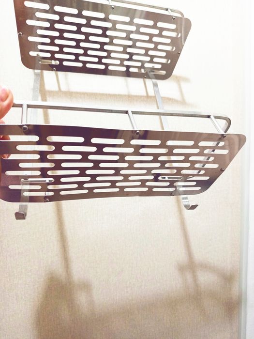 Полка в ванную комнату