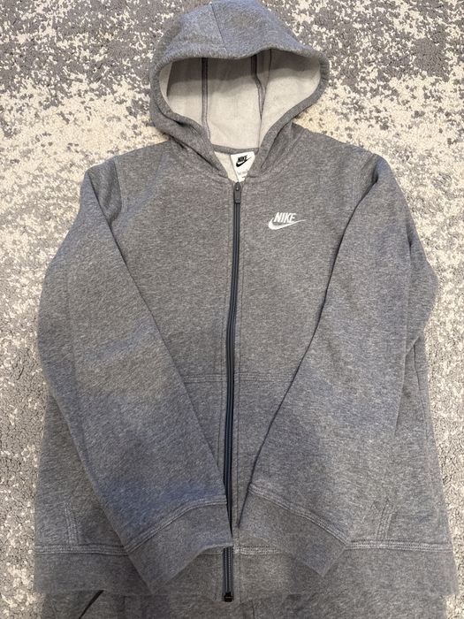 Vand trening complet Nike gri de baieti