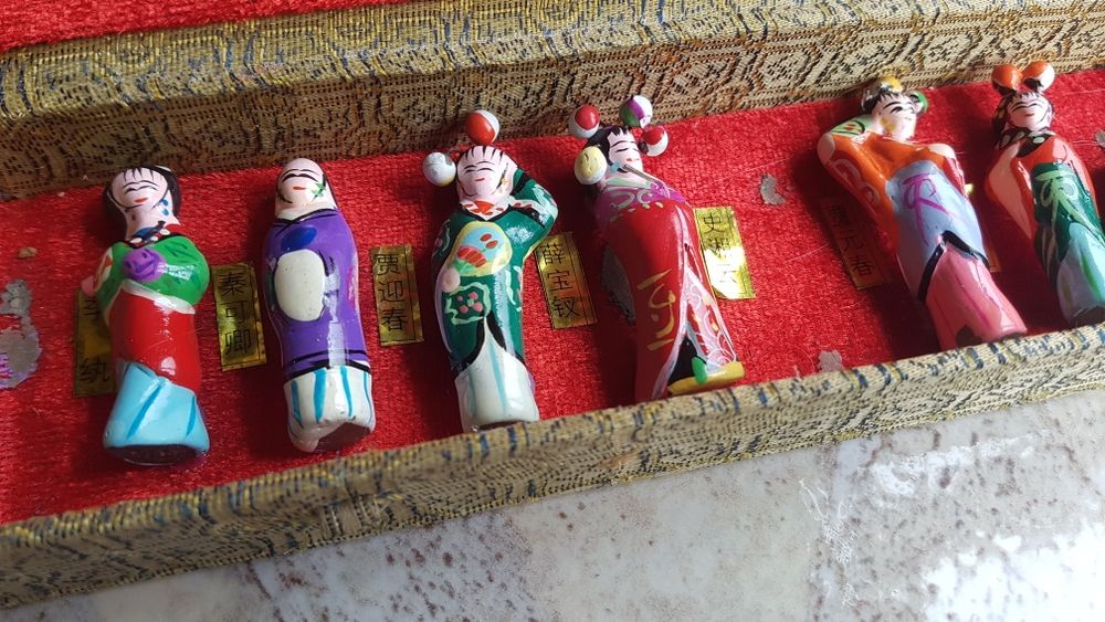 Statuiete chinezesti