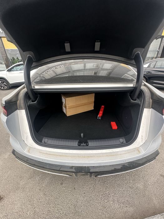 Byd Xan L 2025 yil