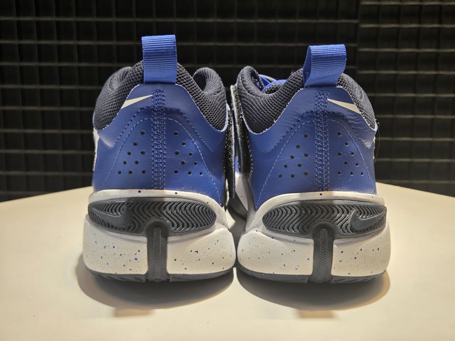 Оригинални Nike Team Hustle D 11 – №38.5 – баскетболни обувки