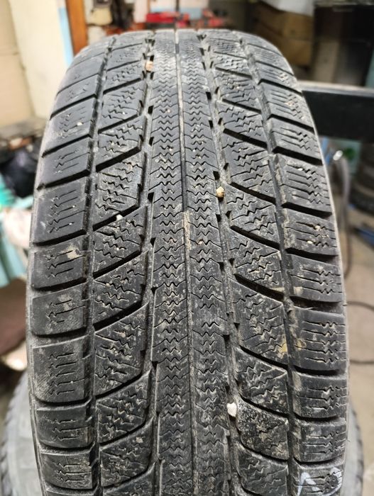 205/70/15  продам две шины