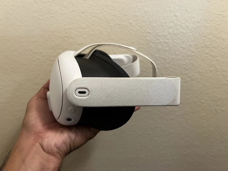 Продам Виар Шлем Meta Cuest 3 + Крепление