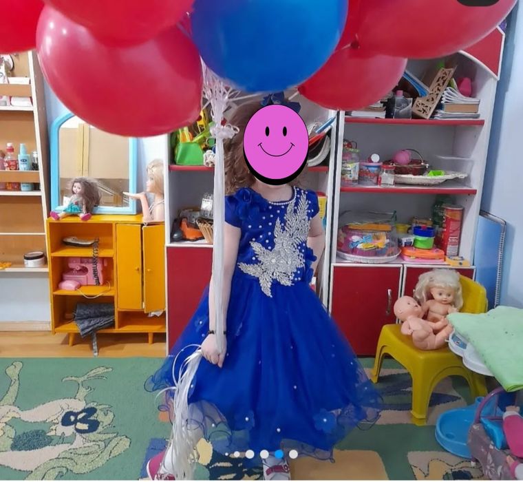 Продам децкие платья 4-5-6 лет